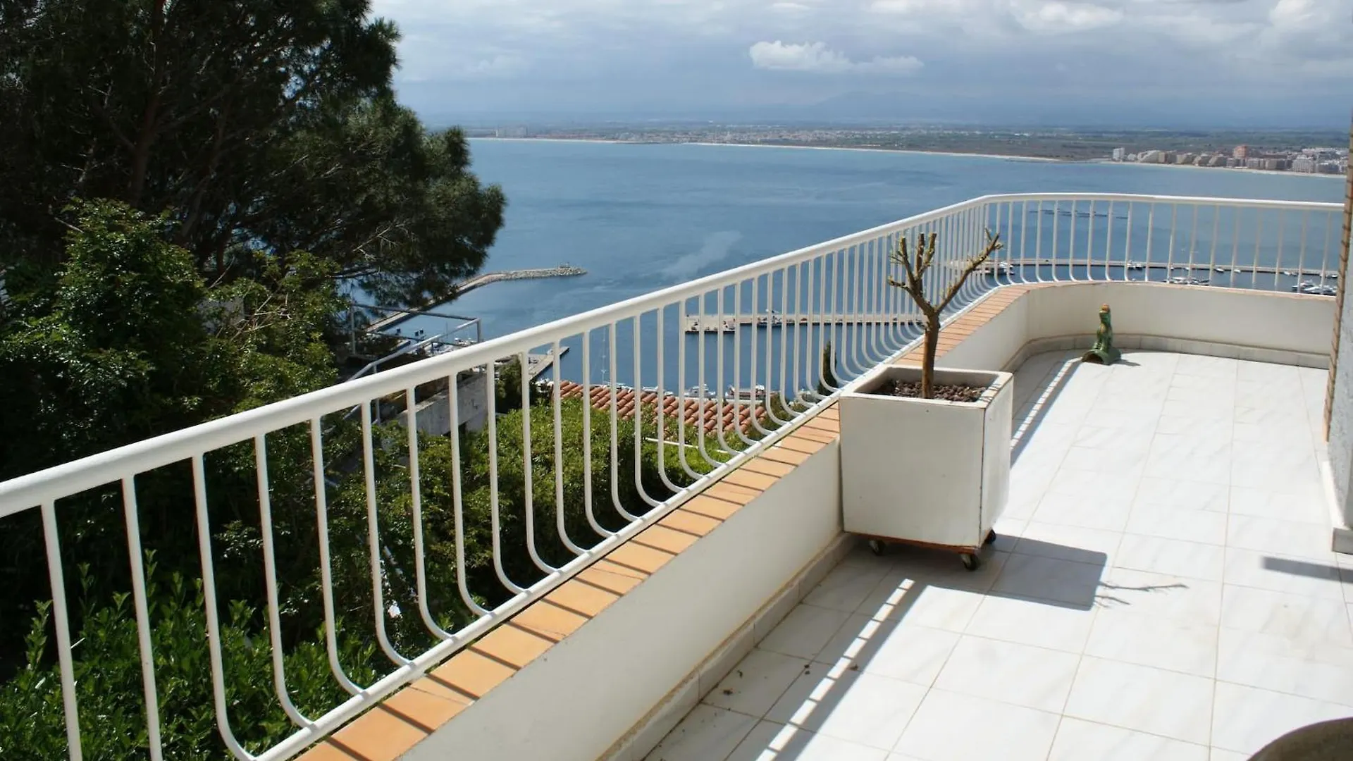 Apartmán Apartamento Casa Linda Con Vistas Espectaculares Roses